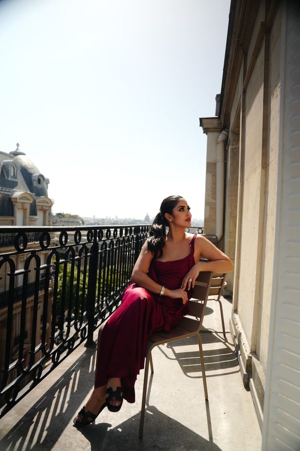 A quiet moment on a Paris balcony